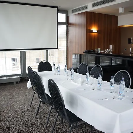 阿旺斯酒店 酒店 4*