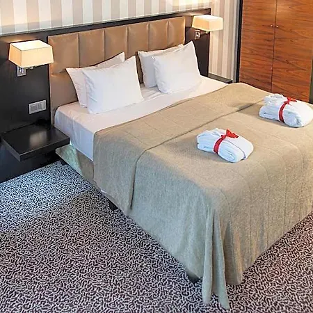 Hotel Avance