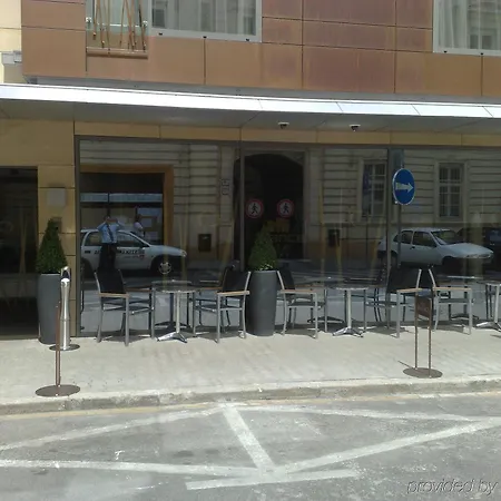 Avance Отель Братислава