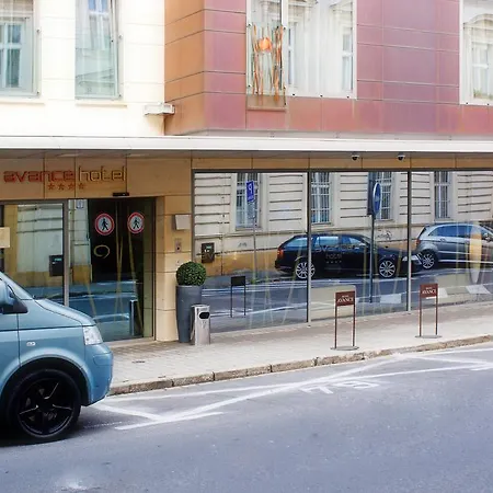 Avance Отель 4*