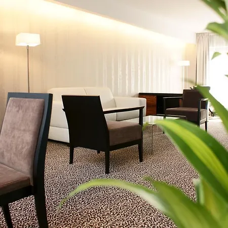 Отель Avance Братислава