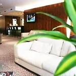 아반체 4*