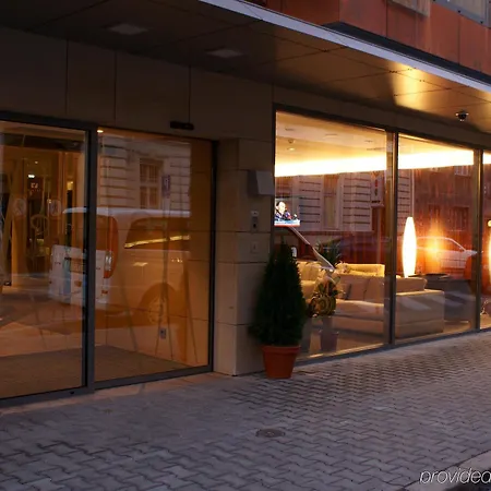 أفانسي 4* براتسيلافا