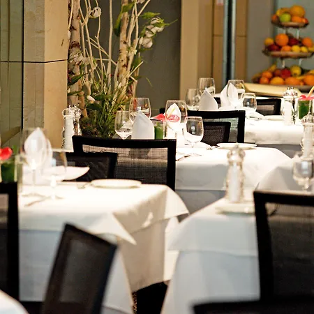 أفانسي فندق براتسيلافا